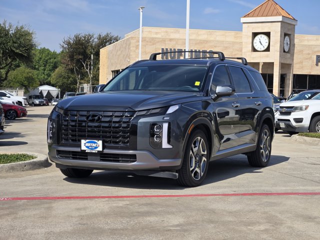 Used 2025 Hyundai Palisade SEL FWD image 3