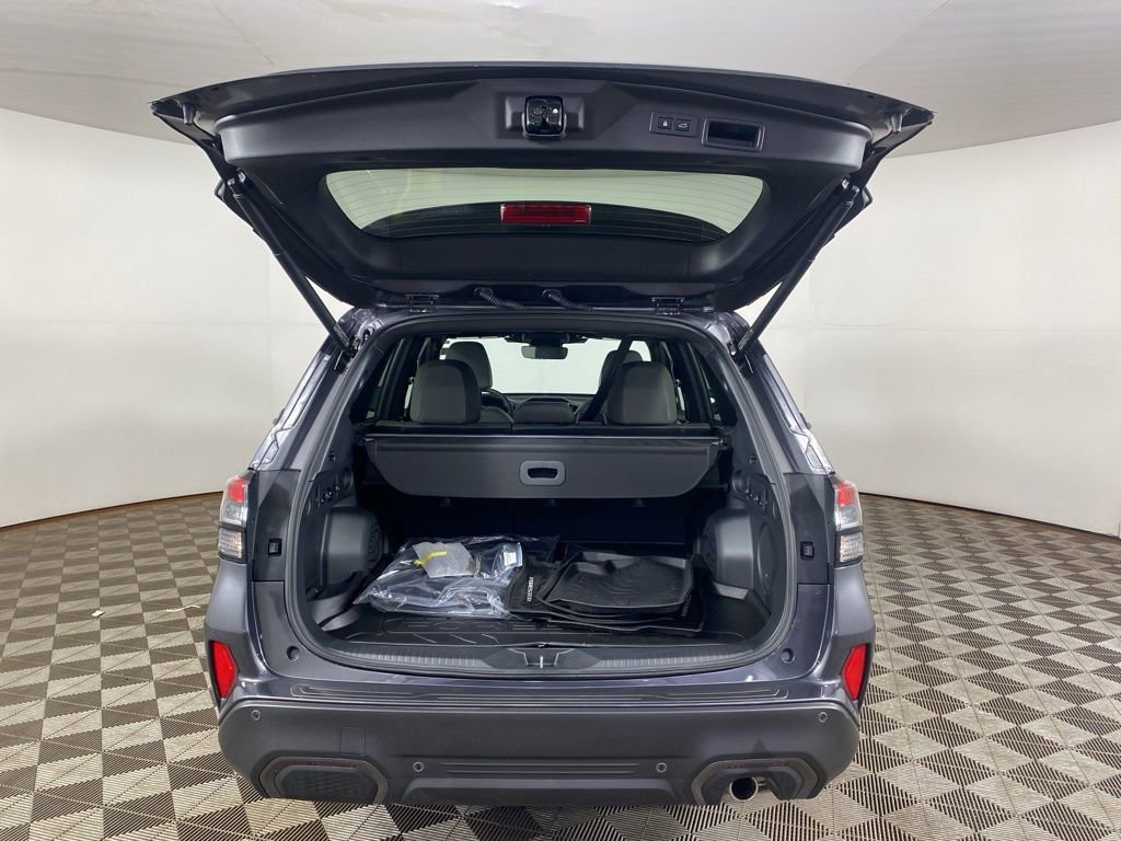 Certified 2025 Subaru Forester Limited image 8