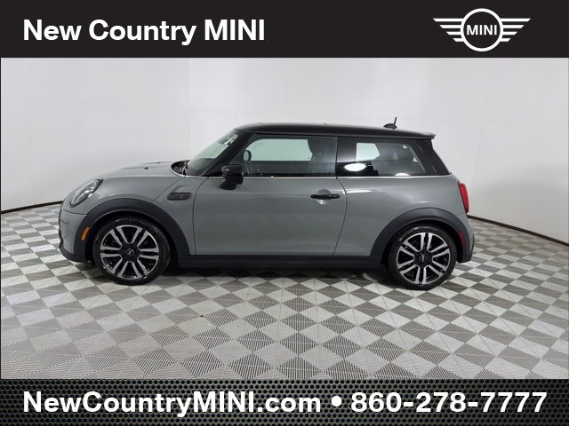 Used 2023 MINI Cooper S image 4