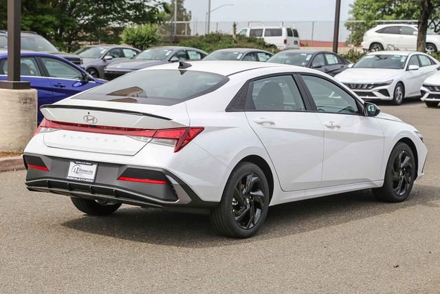 New 2026 Hyundai Elantra Sport FWD image 7