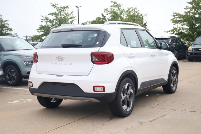 New 2026 Hyundai Venue SEL FWD image 6