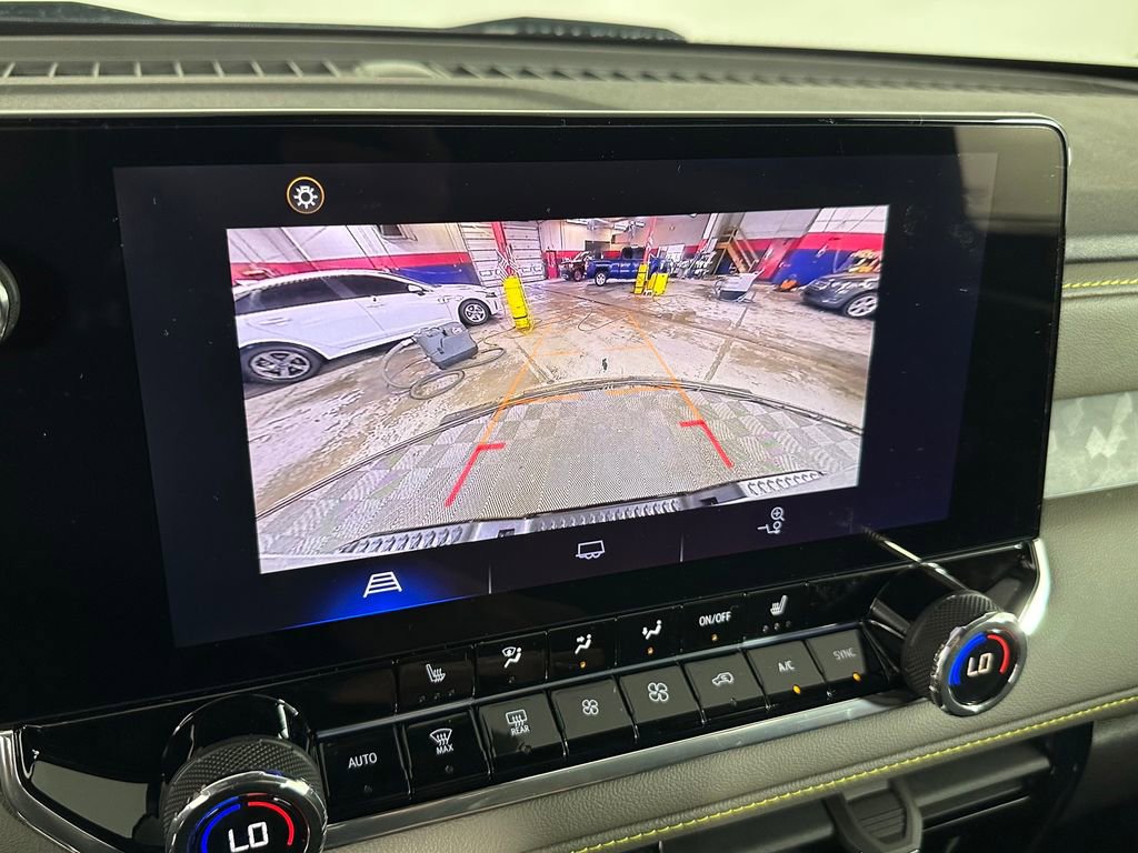 Used 2024 Chevrolet Colorado ZR2 AWD/4WD image 18