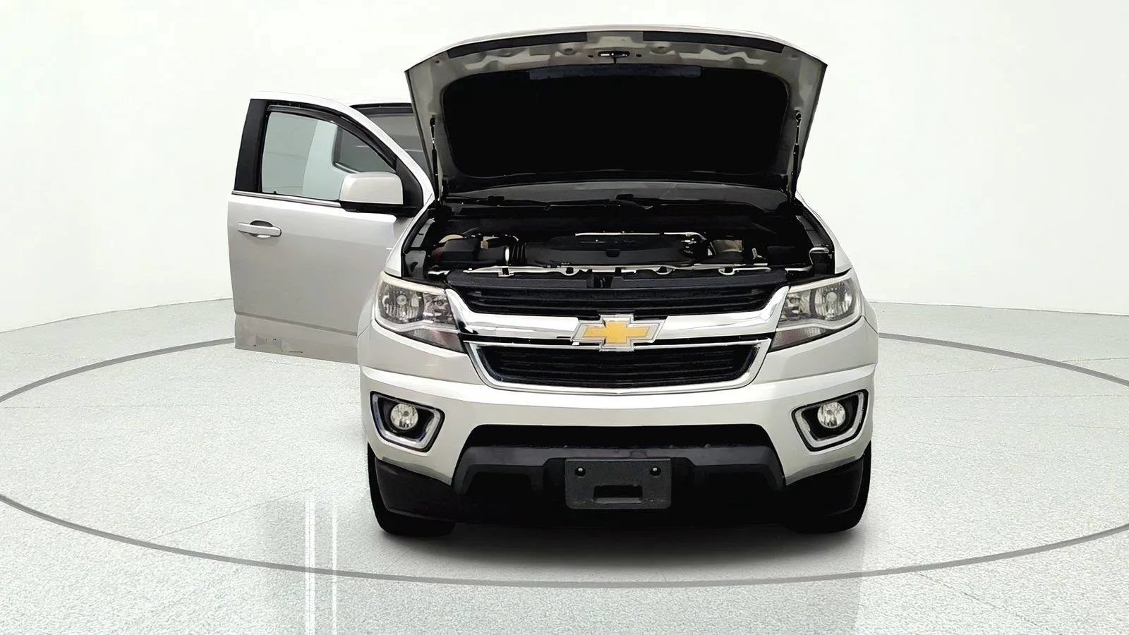 Used 2017 Chevrolet Colorado LT w/ LT Convenience Package AWD/4WD image 8