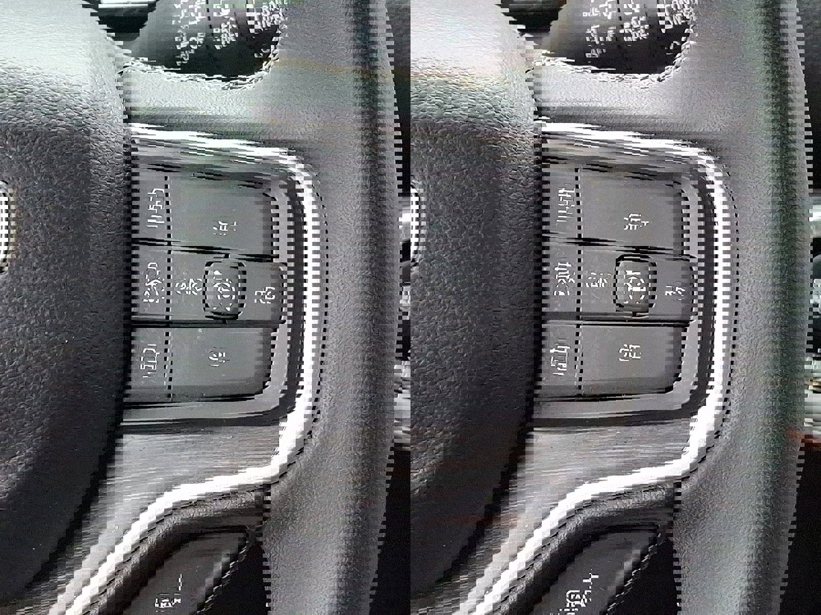 Used 2023 Jeep Wagoneer L Series II image 23