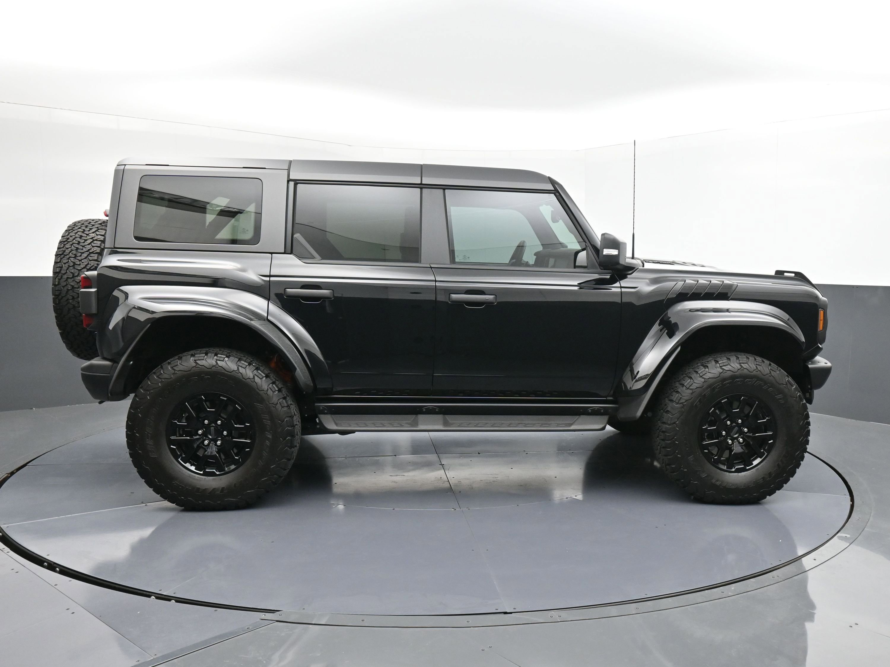 Used 2024 Ford Bronco Raptor image 9