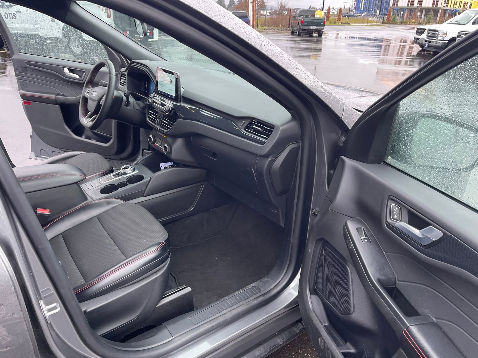 Used 2024 Ford Escape ST-Line image 16