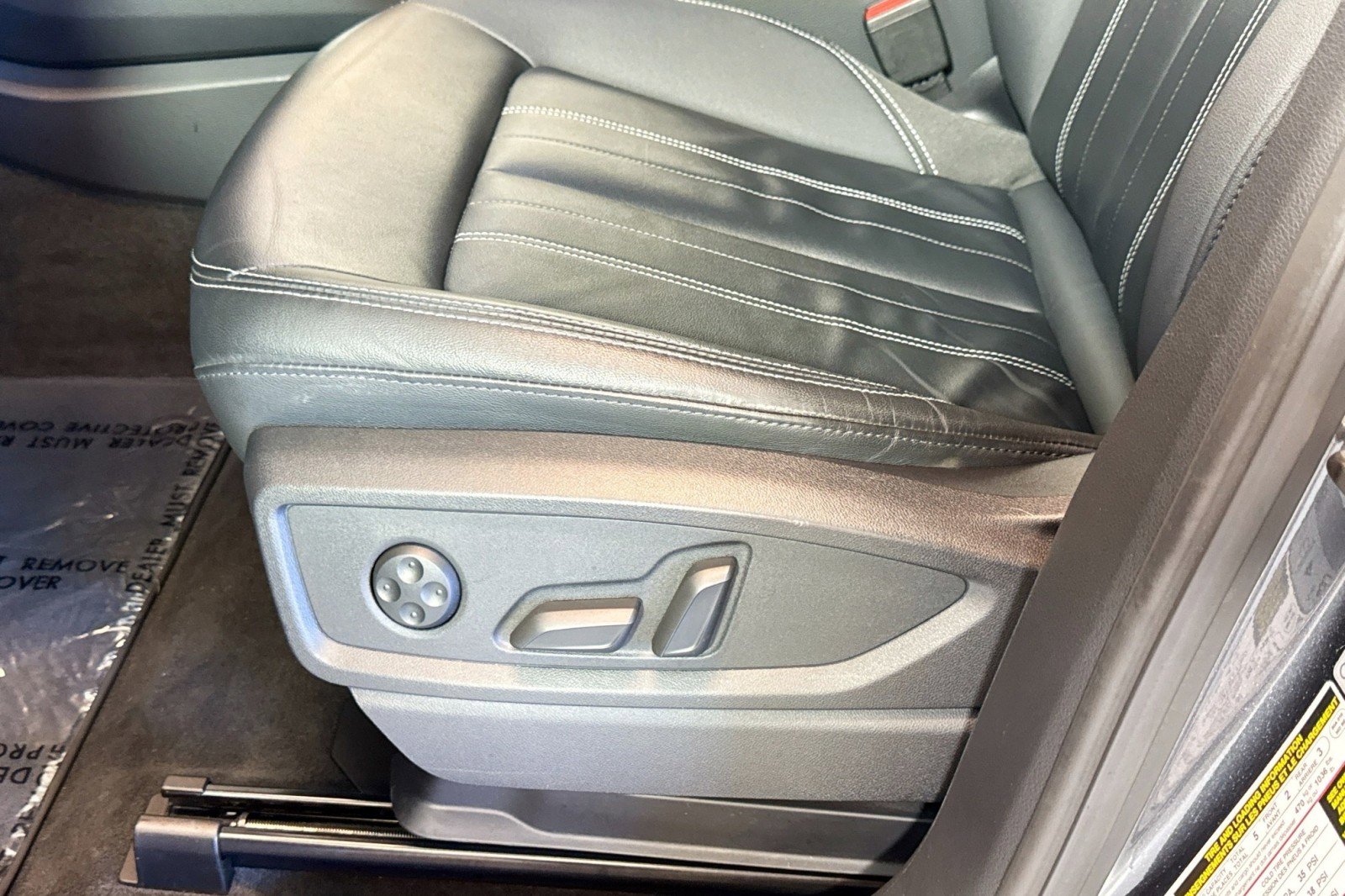 Used 2022 Audi Q5 2.0T Premium w/ Convenience Package image 18
