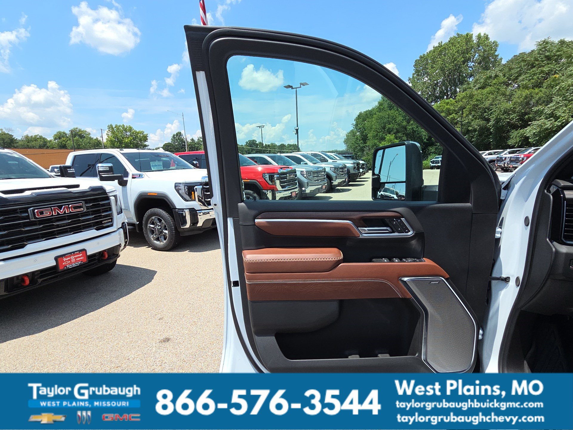Used 2026 GMC Sierra 3500 Denali Ultimate AWD/4WD image 38