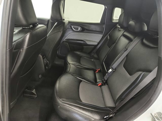 Used 2024 Jeep Compass Latitude AWD/4WD image 30