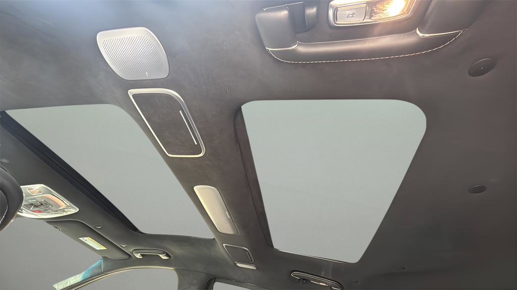 Used 2023 Genesis G90 3.5T image 15