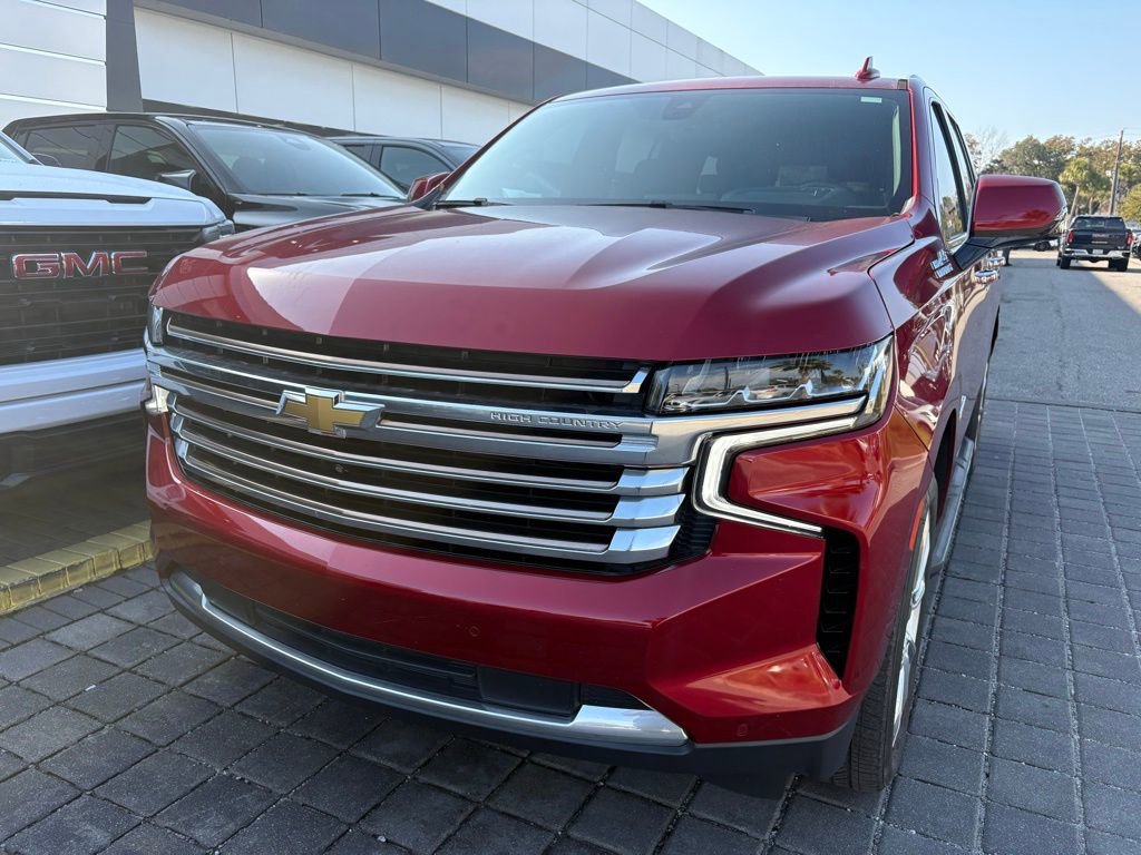 Used 2022 Chevrolet Tahoe High Country AWD/4WD image 3