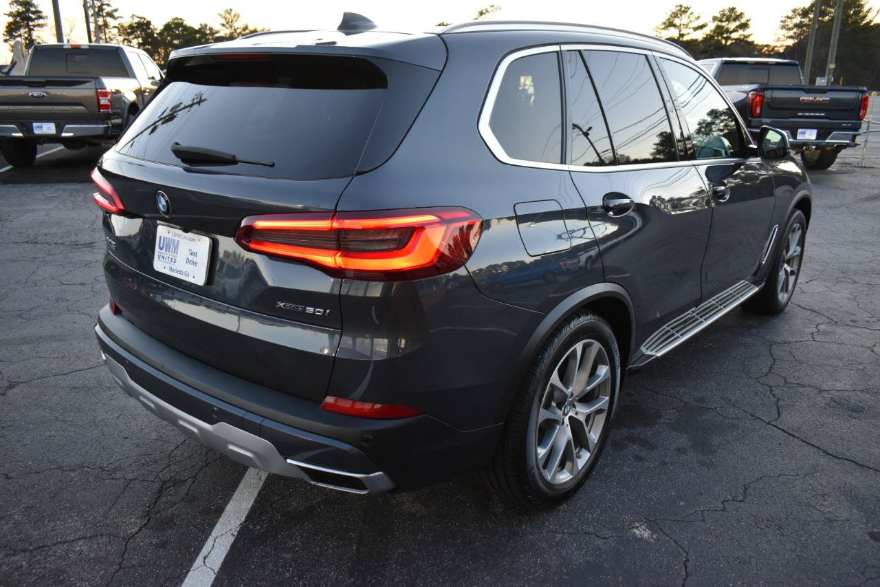 Used 2019 BMW X5 xDrive50i w/ Parking Assistance Package AWD/4WD image 6