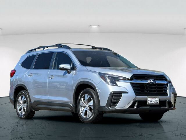 Certified 2023 Subaru Ascent Premium w/ Convenience Package AWD/4WD image 8