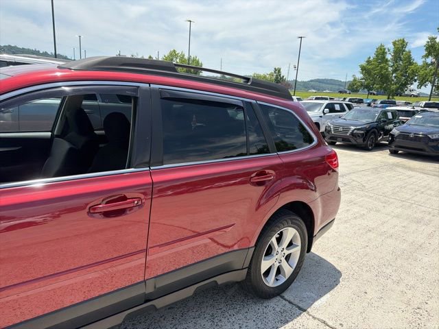 Used 2013 Subaru Outback 2.5i Premium AWD/4WD image 4