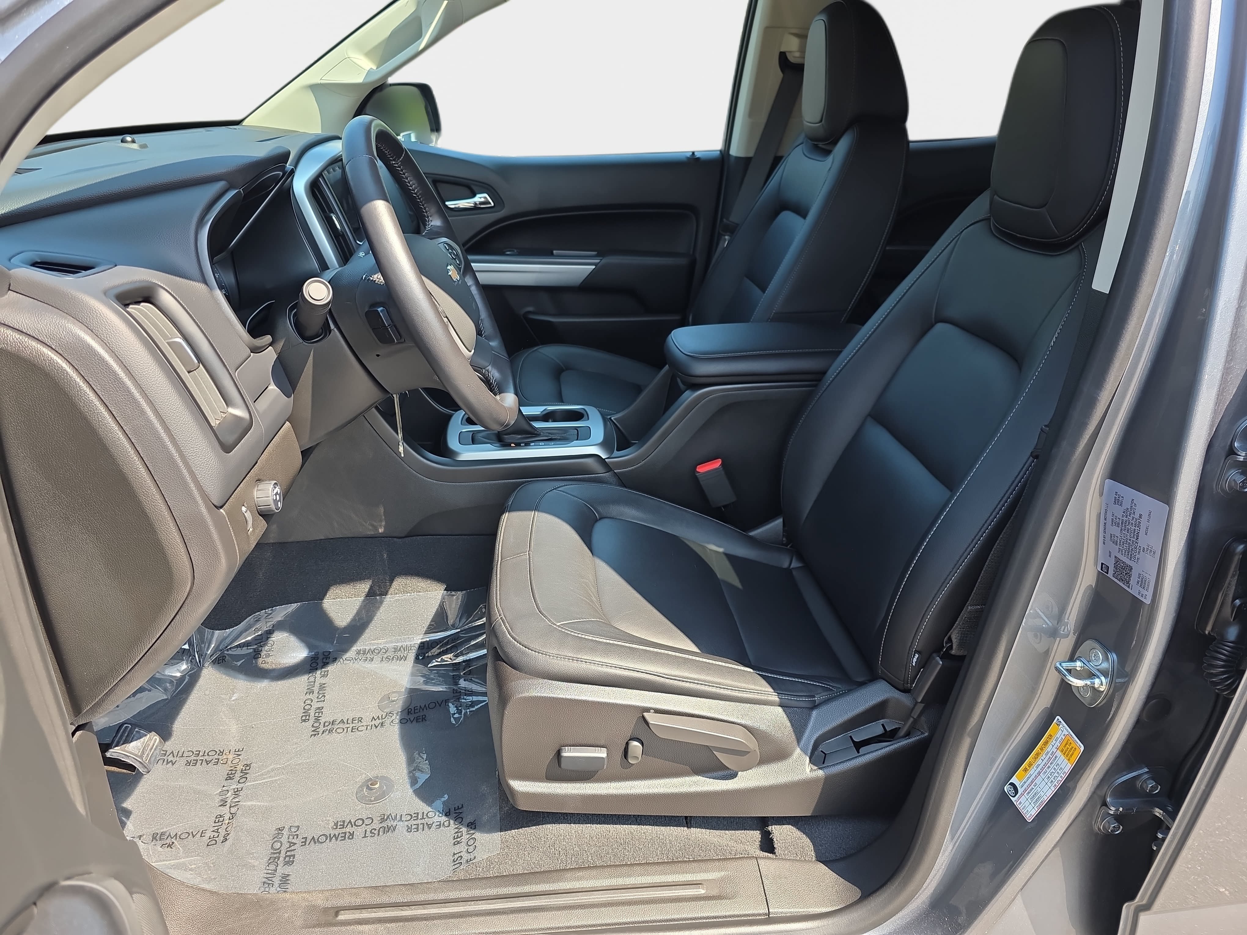 Used 2022 Chevrolet Colorado LT w/ Luxury Package RWD image 12