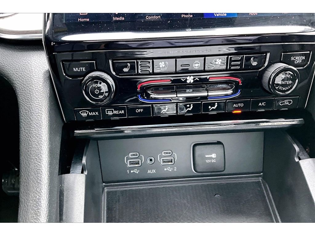 Certified 2025 Jeep Grand Cherokee Overland w/ Luxury Tech Group IV image 30