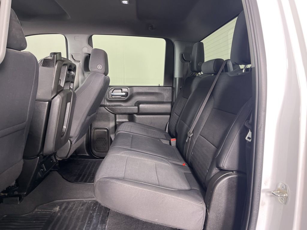 Used 2022 Chevrolet Silverado 2500 Custom w/ Custom Value Package image 18