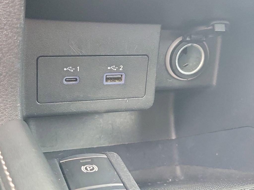 Used 2023 Nissan Kicks SV FWD image 27