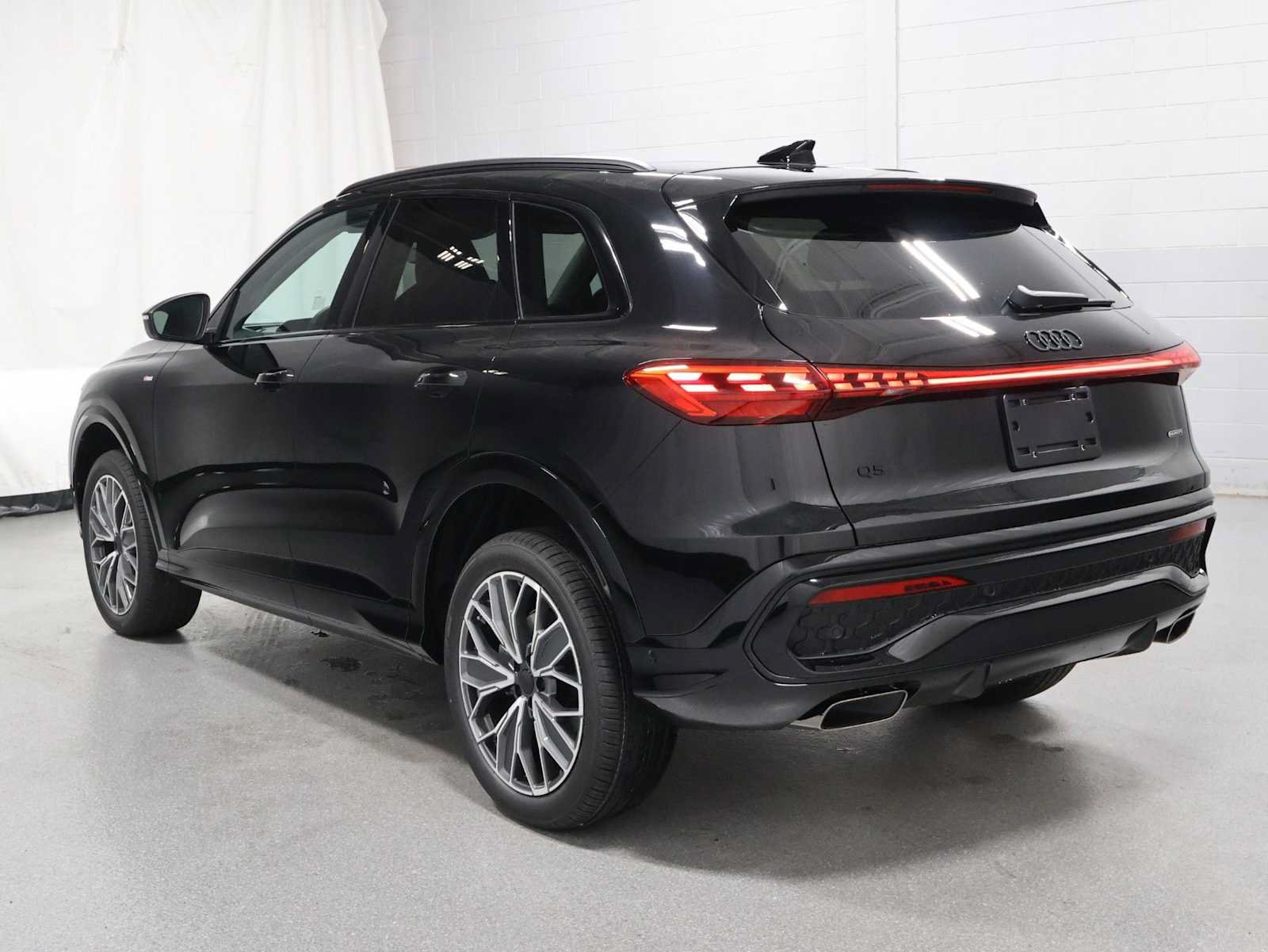New 2026 Audi Q5 Premium Plus AWD/4WD image 3