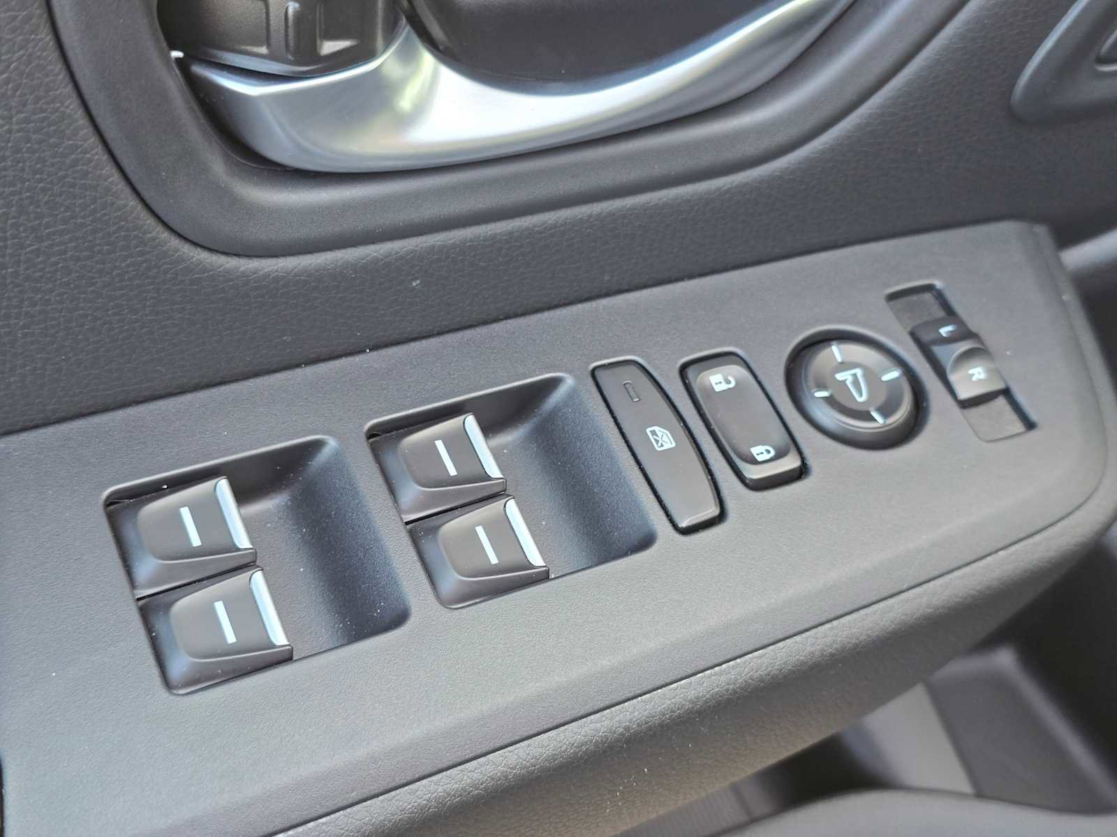 Used 2025 Honda Pilot EX-L image 24