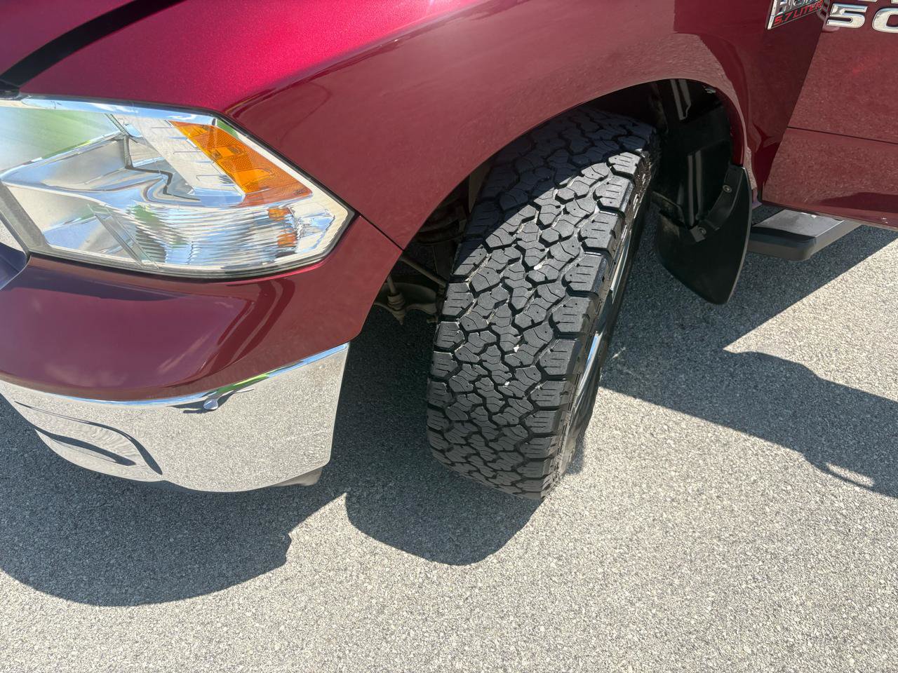Used 2017 RAM 1500 Classic SLT AWD/4WD image 49
