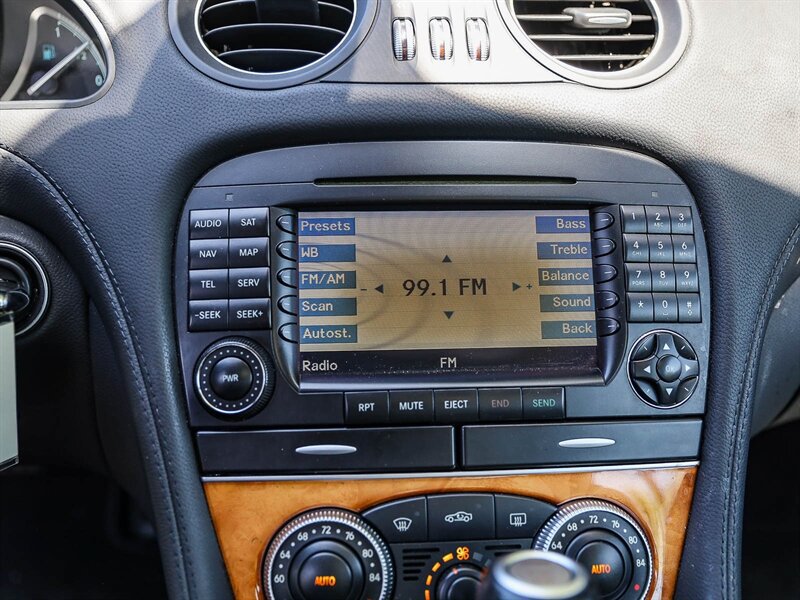 Used 2008 Mercedes-Benz SL 550 w/ AMG Sport Pkg image 18