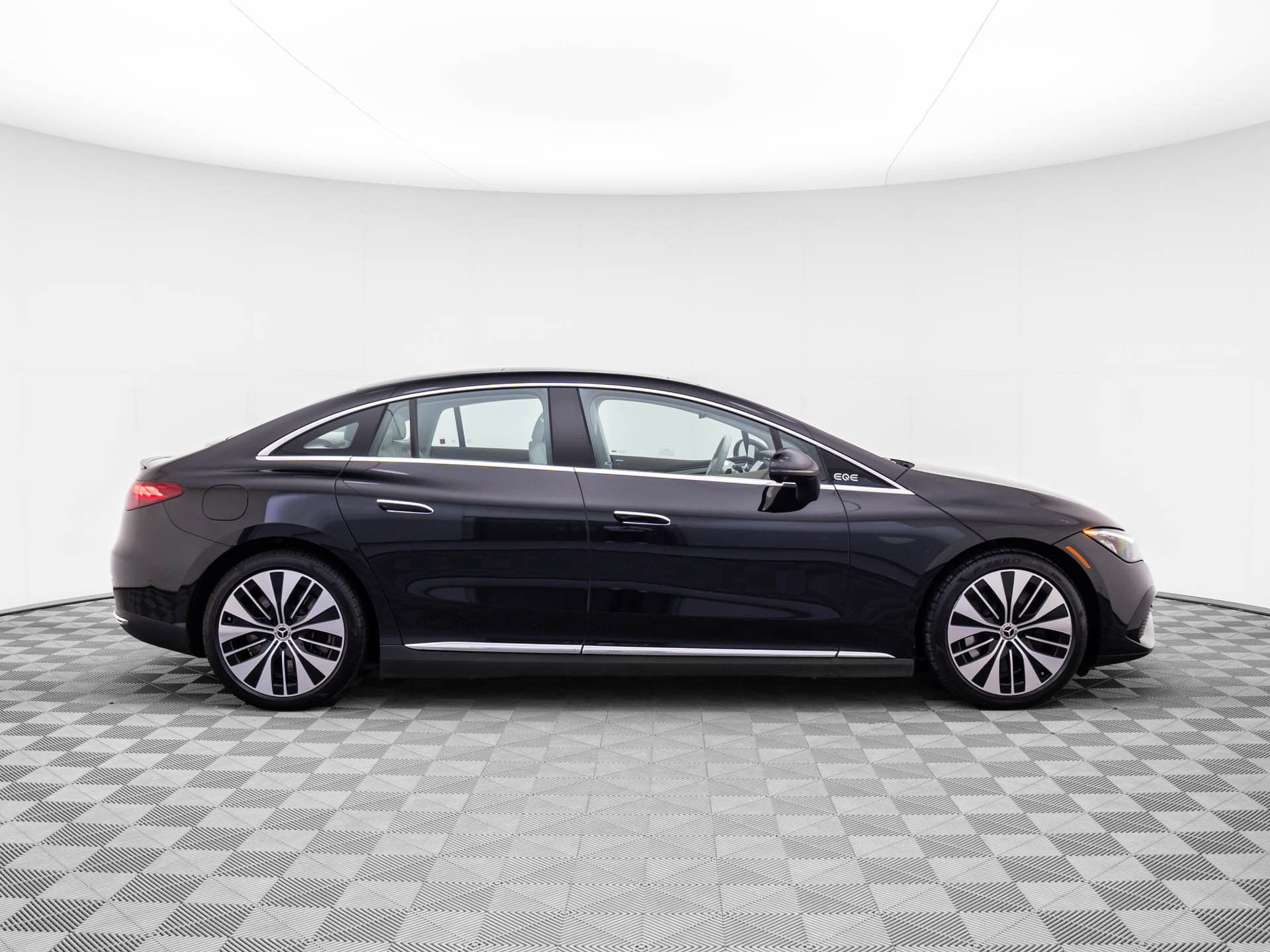 Certified 2023 Mercedes-Benz EQE 350+ 4MATIC Sedan image 8