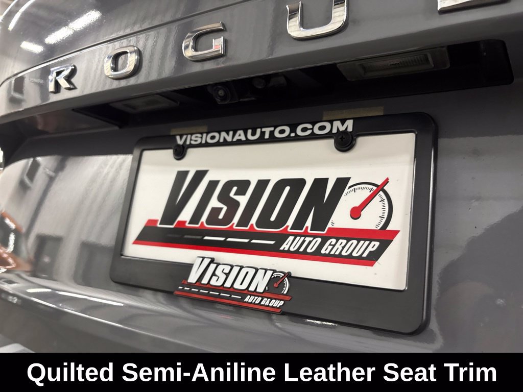 Used 2022 Nissan Rogue Platinum w/ Head-Up Display Package AWD/4WD image 14