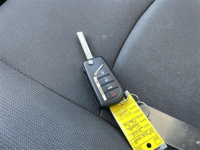 Used 2022 Toyota Corolla LE image 30