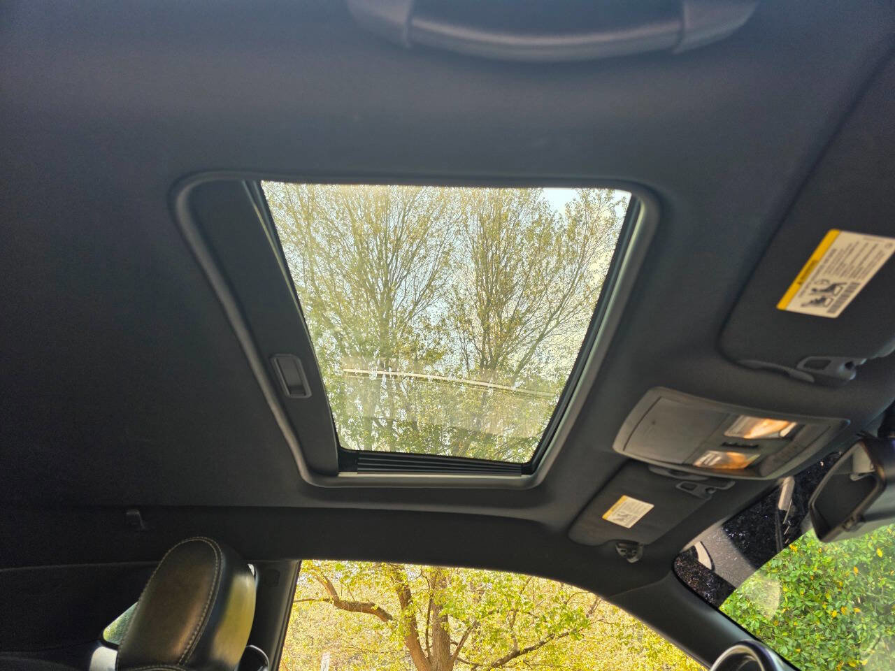 Used 2010 Dodge Challenger R/T image 22