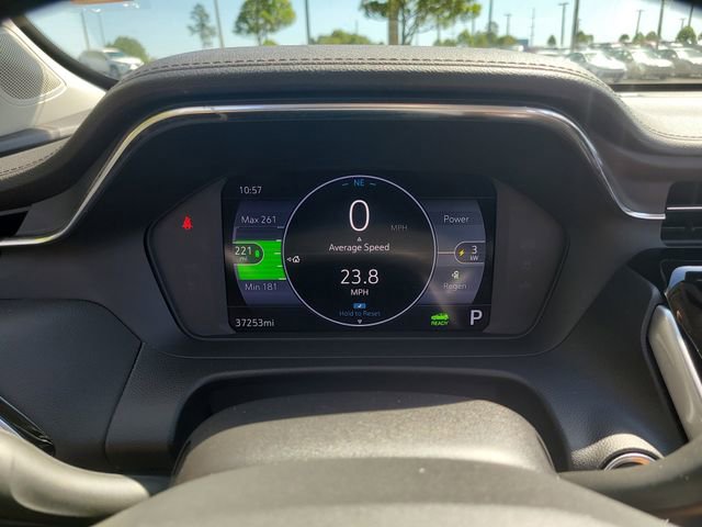 Used 2022 Chevrolet Bolt EUV LT w/ Convenience Package FWD image 30