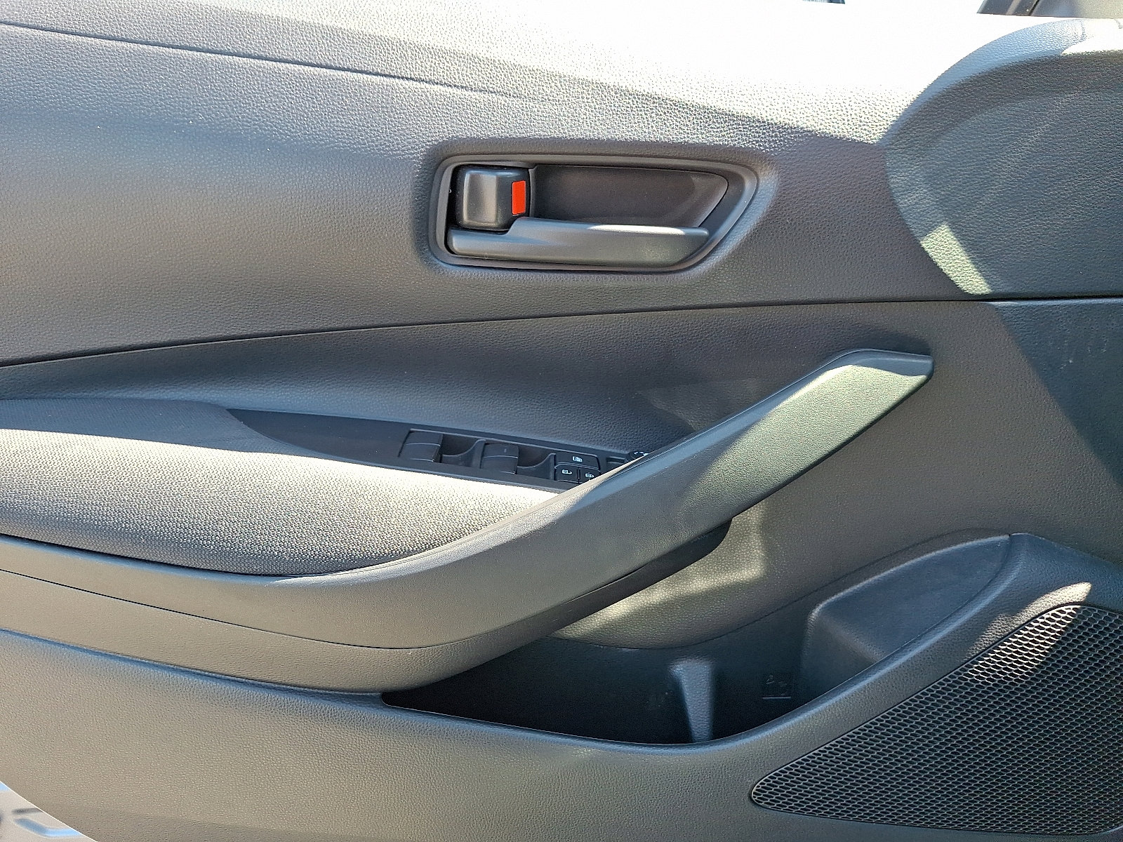 Certified 2022 Toyota Corolla LE image 13