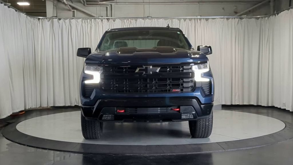 Used 2022 Chevrolet Silverado 1500 LT Trail Boss w/ Protection Package AWD/4WD image 4