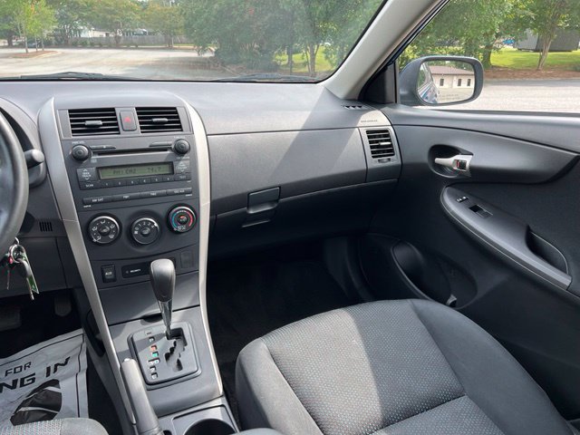 Used 2009 Toyota Corolla S w/ Sport Pkg FWD image 25