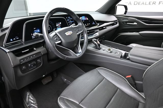 Used 2024 Cadillac Escalade Sport AWD/4WD image 19