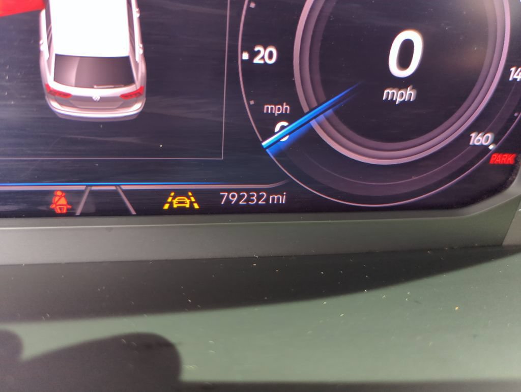 Used 2020 Volkswagen Tiguan SEL AWD/4WD image 49