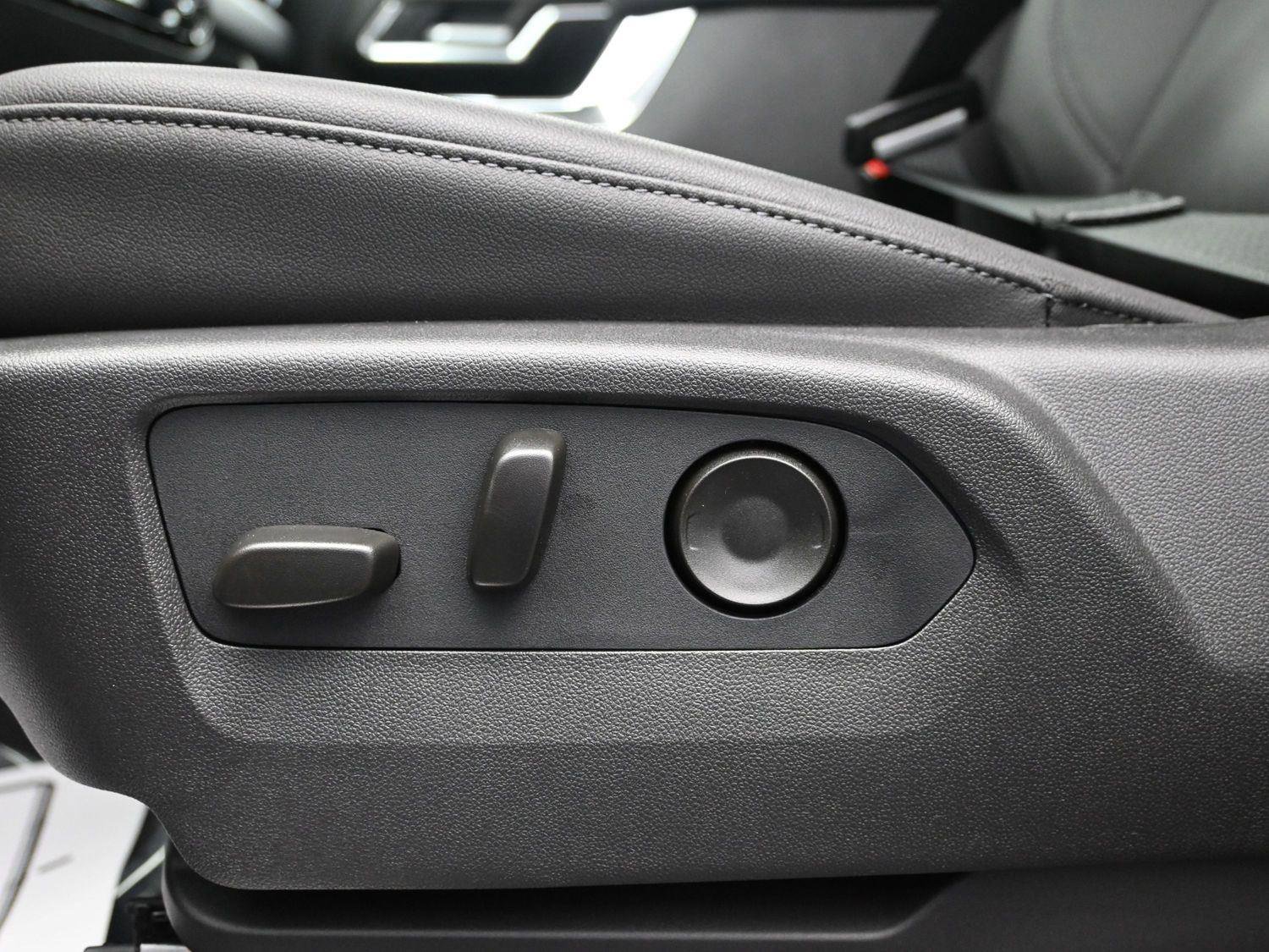 New 2026 GMC Sierra 2500 SLT w/ SLT Premium Package image 25