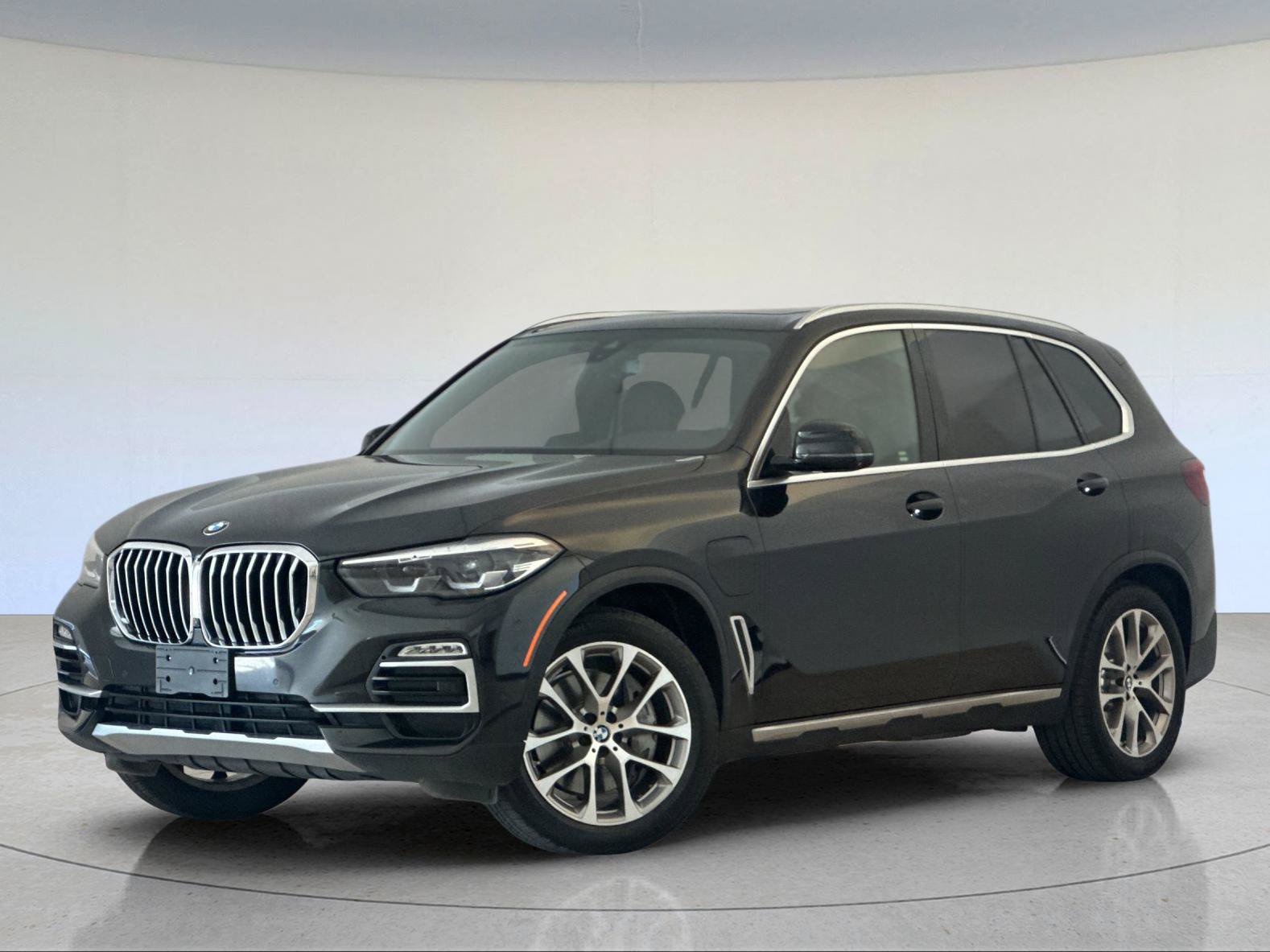 Used 2021 BMW X5 xDrive45e w/ Premium Package AWD/4WD image 2