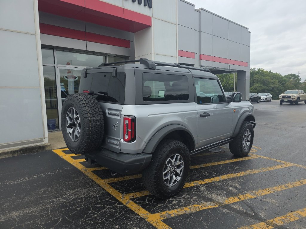 Used 2024 Ford Bronco Badlands AWD/4WD image 3