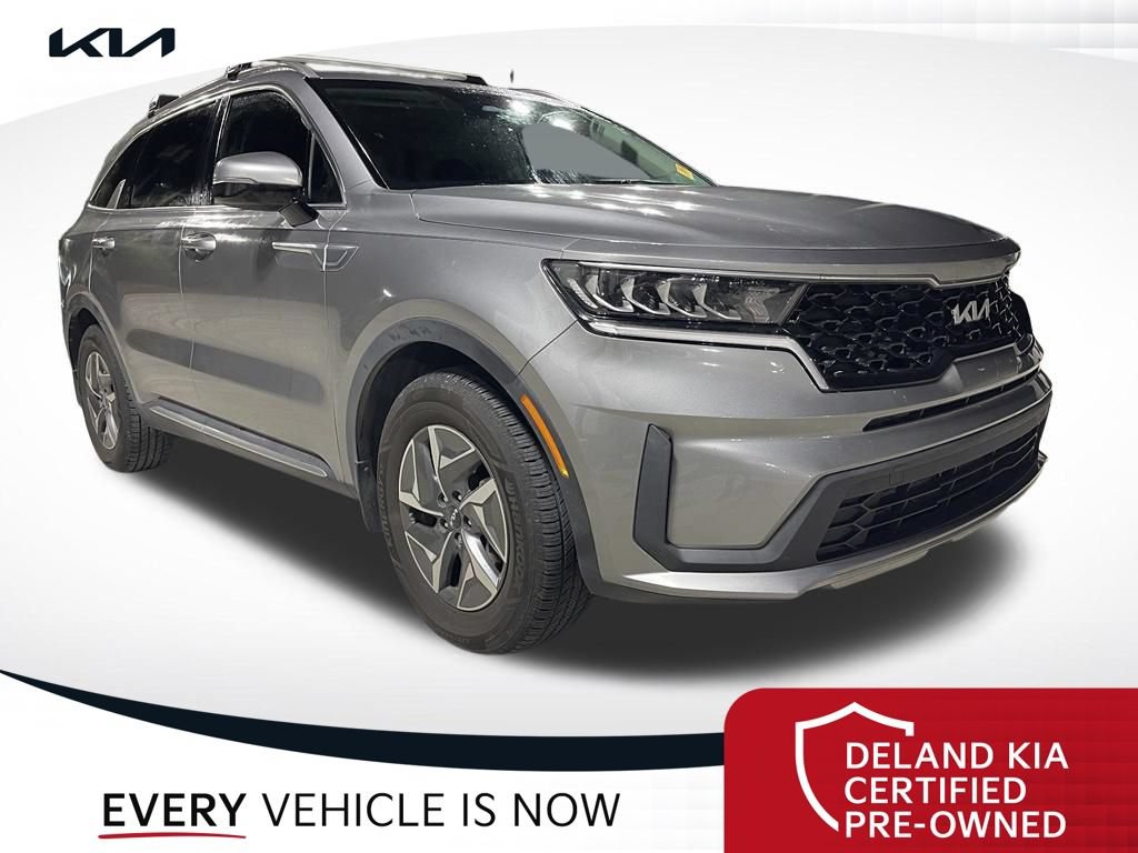 Certified 2022 Kia Sorento S FWD image 1