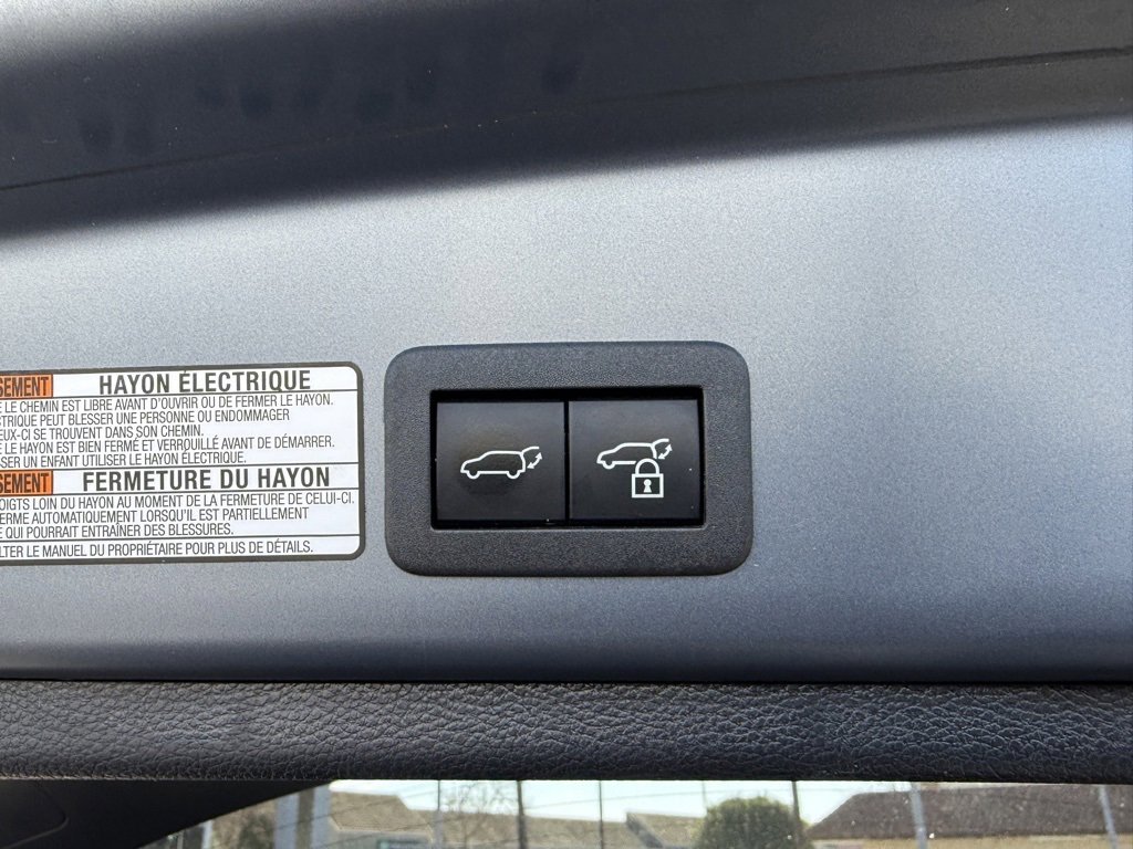 Certified 2022 Toyota Corolla Cross XLE image 16