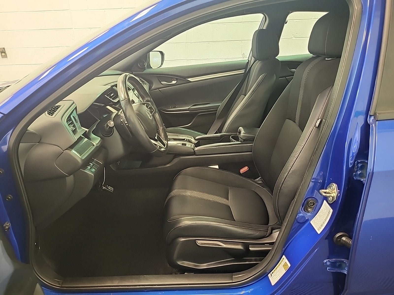 Used 2020 Honda Civic Sport image 7