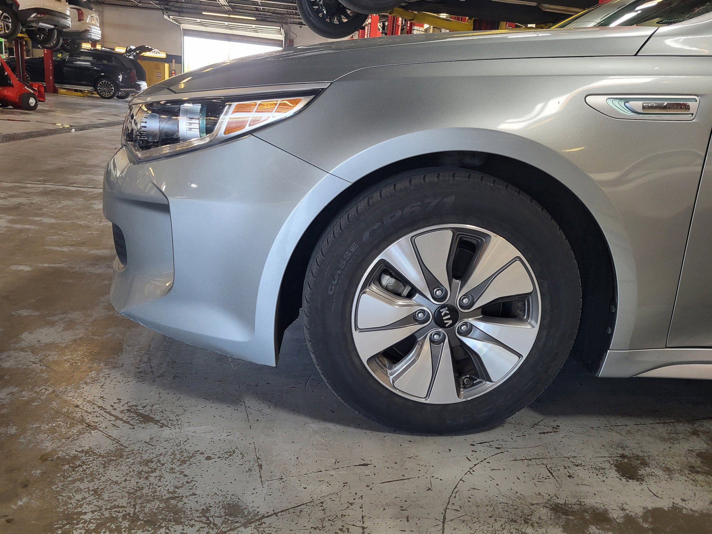 Used 2017 Kia Optima Premium w/ Hybrid Convenience Package FWD image 25