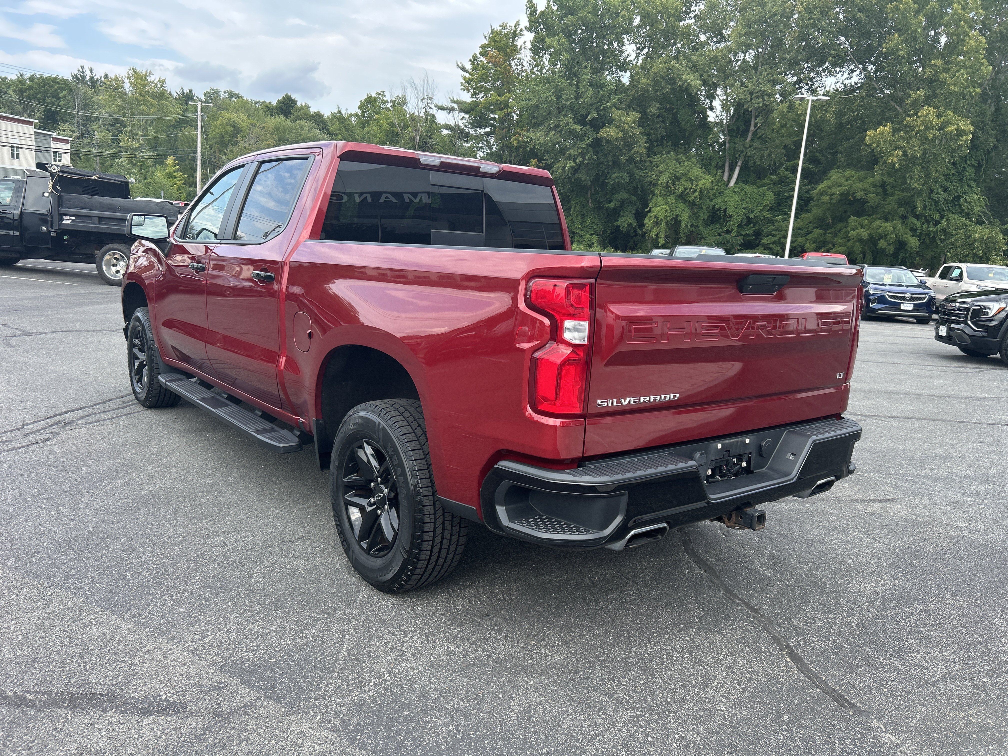 Used 2020 Chevrolet Silverado 1500 LT Trail Boss AWD/4WD image 7