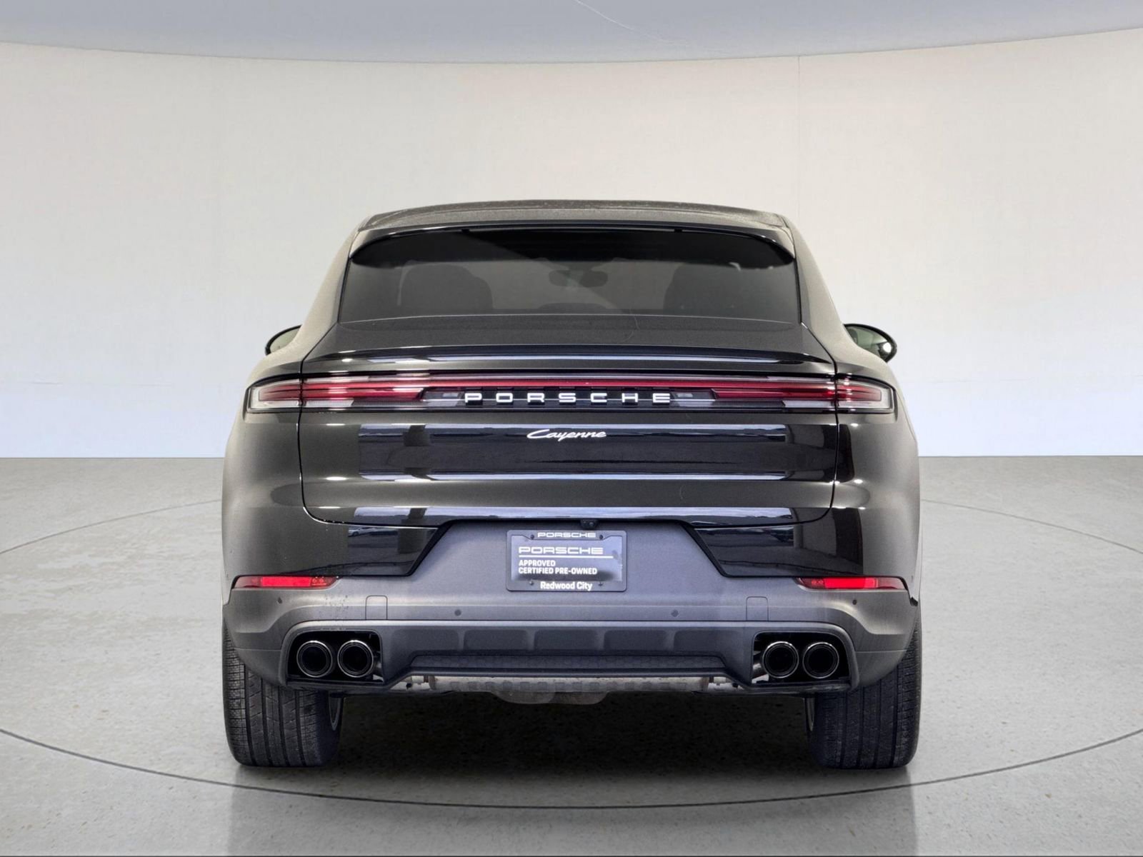 Certified 2025 Porsche Cayenne Coupe image 7