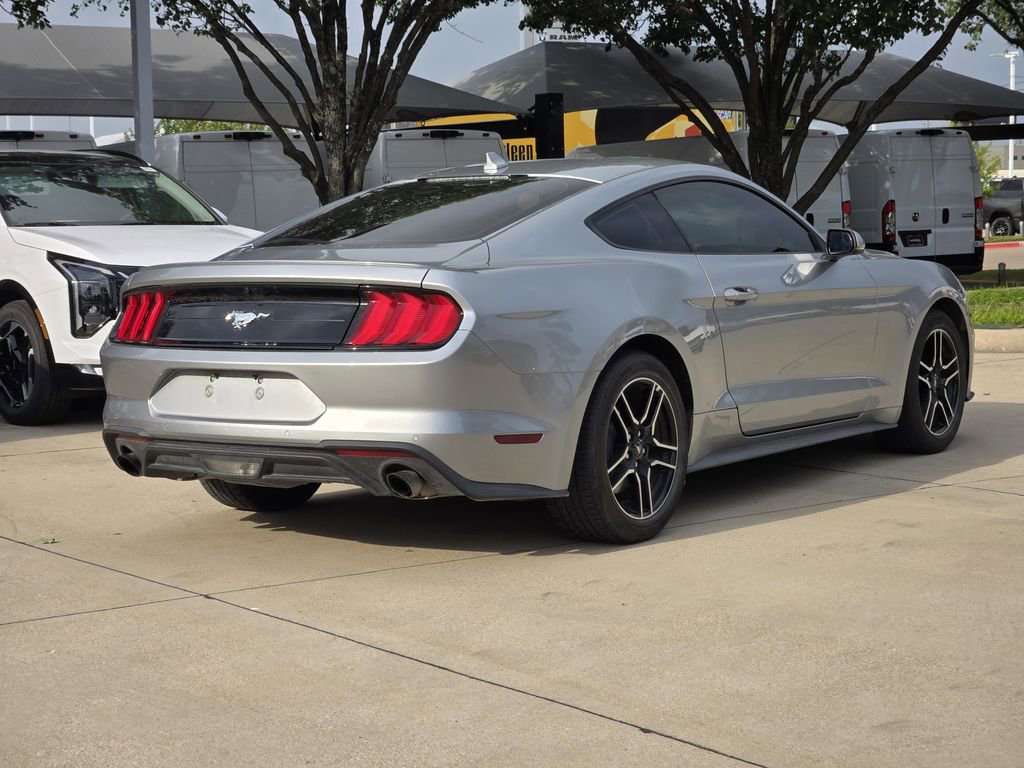 Used 2020 Ford Mustang Premium RWD image 4