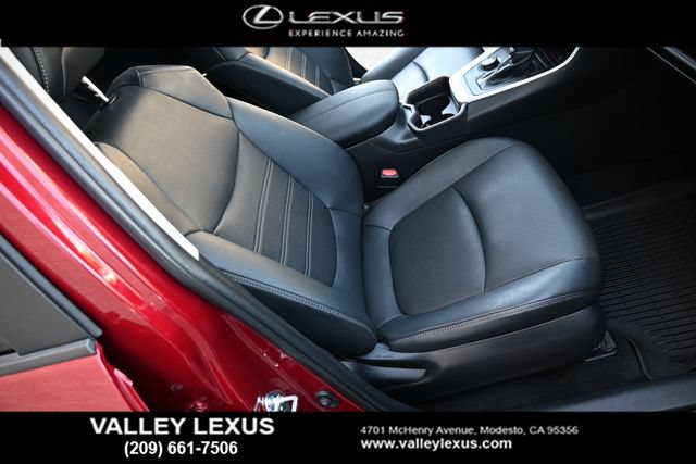 Used 2021 Toyota RAV4 Limited AWD/4WD image 21