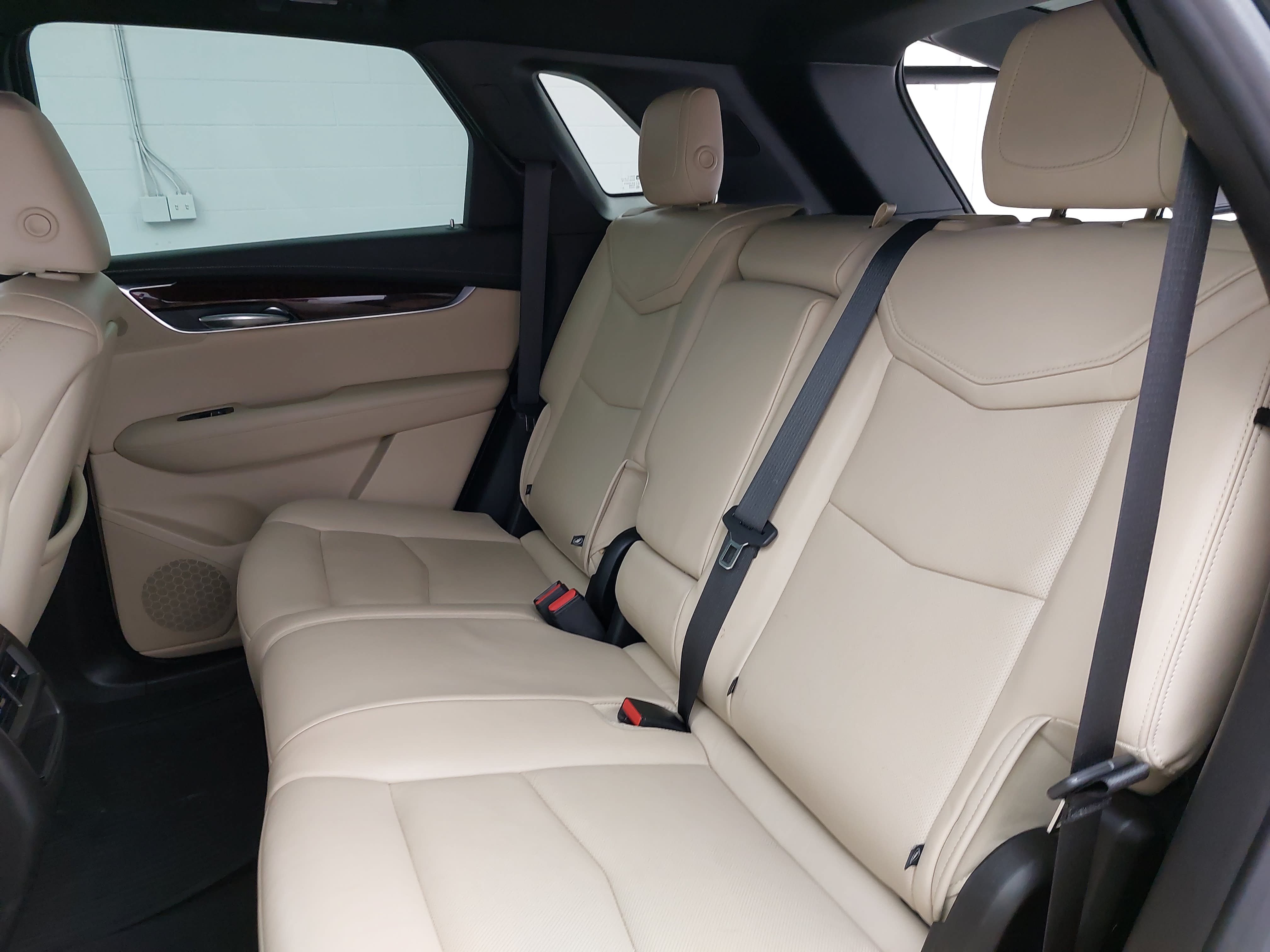 Used 2019 Cadillac XT5 Luxury AWD/4WD image 16