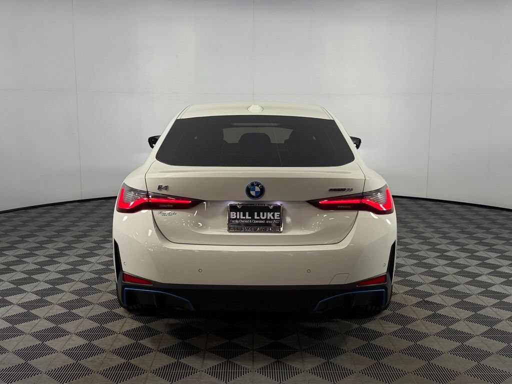 Used 2023 BMW i4 eDrive35 RWD image 8