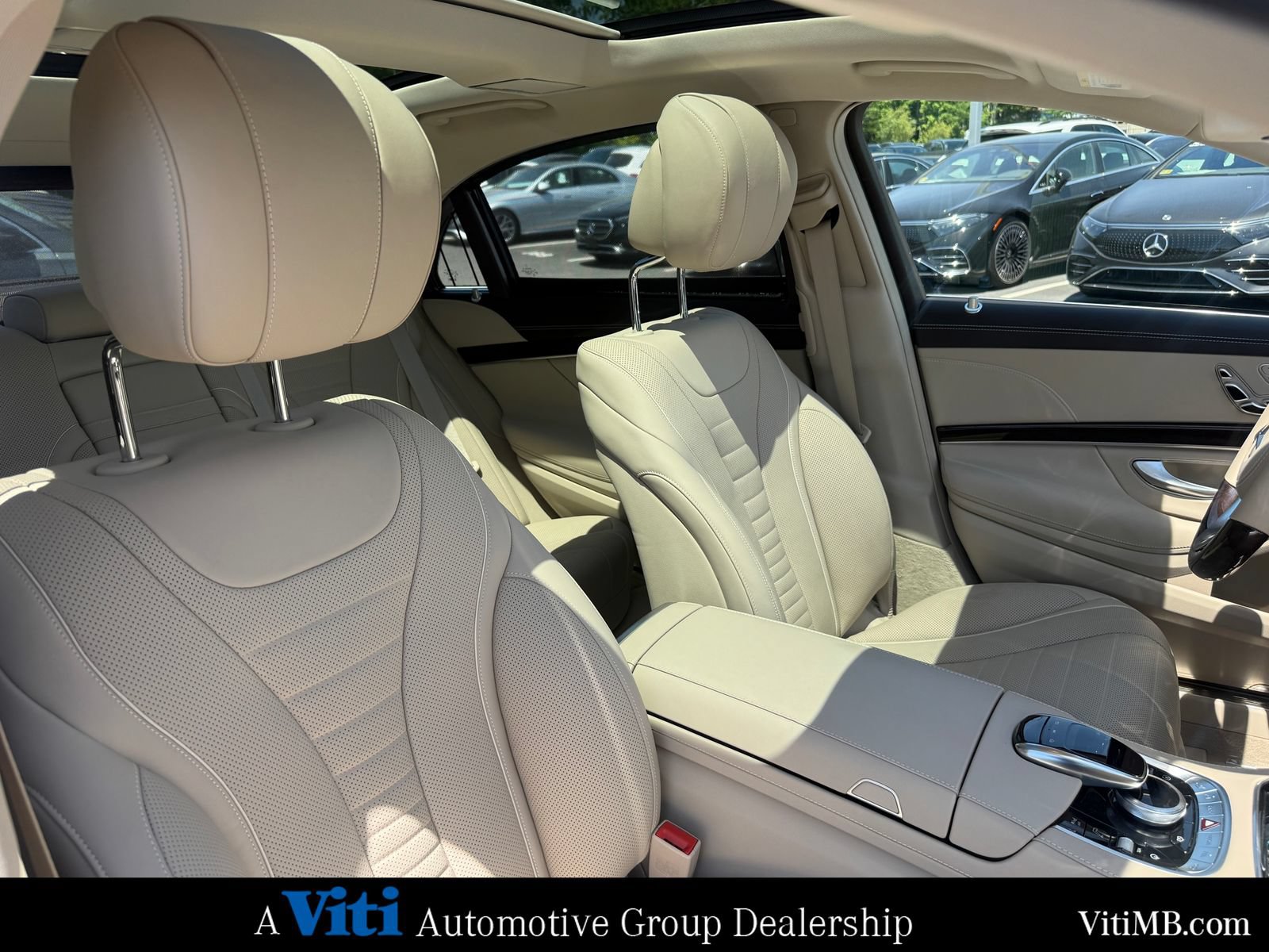 Used 2019 Mercedes-Benz S 560 Sedan image 31